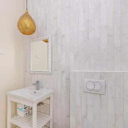 Menta Iv * Linardići